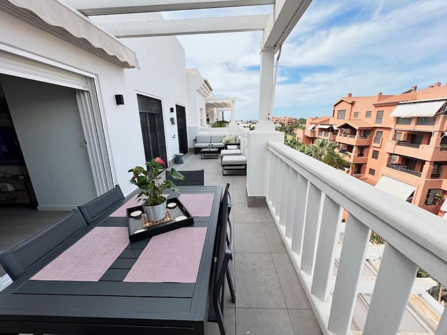 Pushe Penthouse Playa Granada Beach & Golf 5 Ella Dış mekan fotoğraf