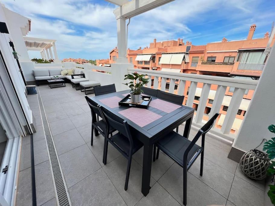 Pushe Penthouse Playa Granada Beach & Golf 5 Ella Dış mekan fotoğraf